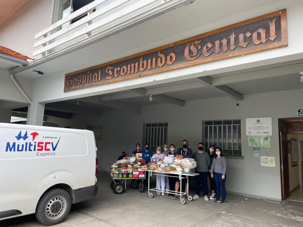 Caminhada da Lua Cheia promovida pela Academia Central Fitness arrecada alimentos ao HTC